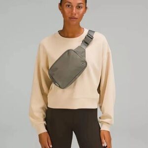 Lululemon Everywhere Belt Bag Grey Sage 2L